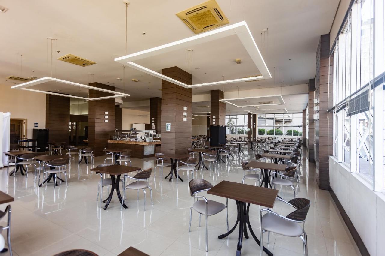 Master Cosmopolitan Moinhos De Vento Hotel Porto Alegre Exterior photo